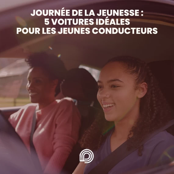 Jeune conducteur au volant d'une citadine récente disponible chez Degrifcars.com au meilleur prix